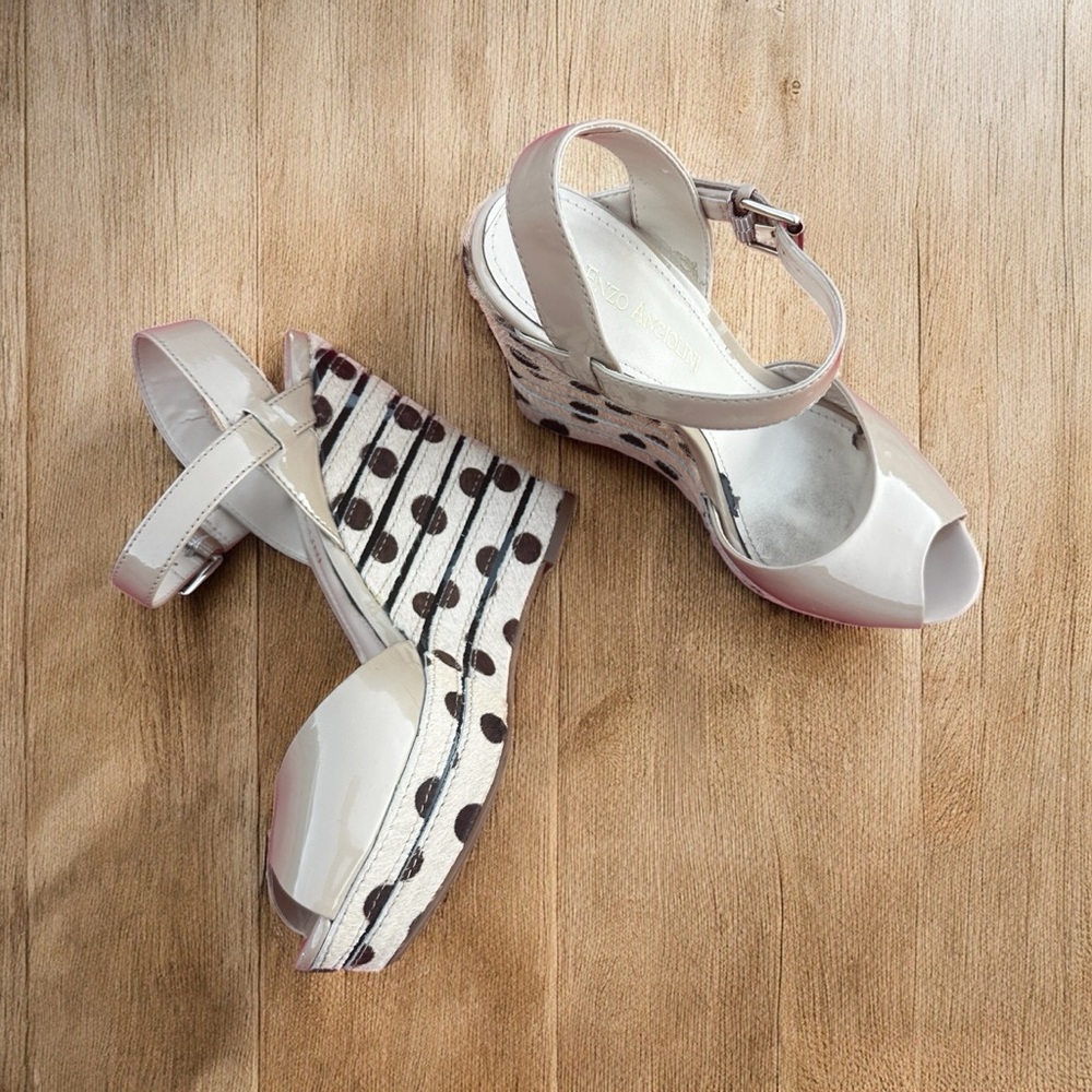 Enzo Angiolini Indulgent Wedge Platform sandals Polkadot patent leather S 6 1/2